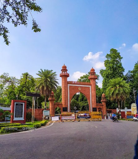 Aligarh Muslim University AMU Aligarh Admission Courses Fees